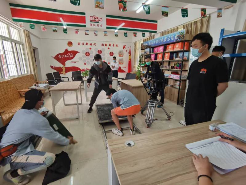 追星女孩心理学分析报告：茂港区广告片拍摄公司揭秘饭圈应援式传播逻辑